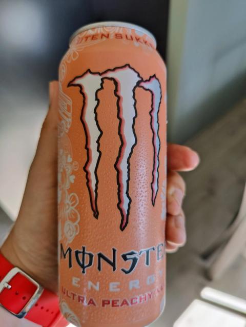 Monster Ultra Peachy Keen, hele boksen
