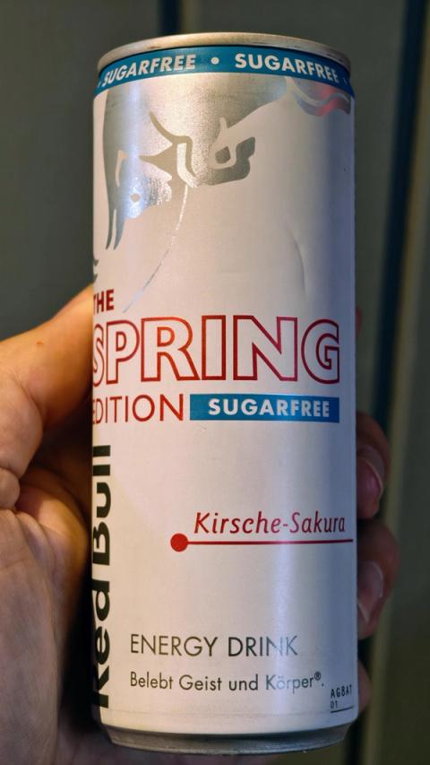 RedBull Cherry Sakura, the full can
