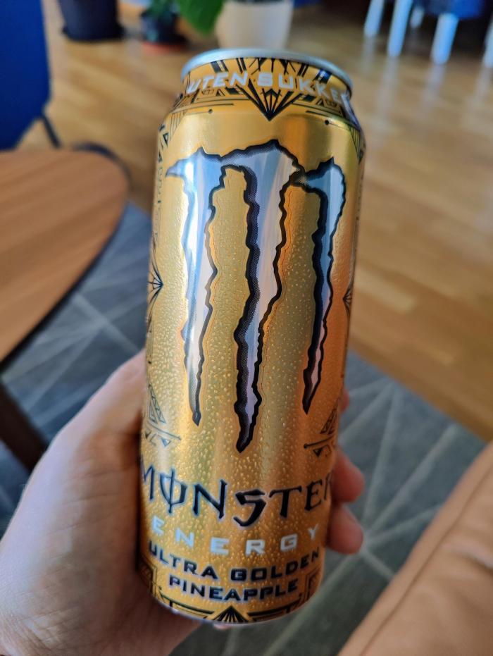 Monster Ultra Golden Pinapple, the full can