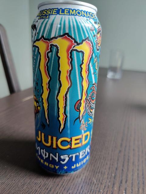 Monster Aussie Lemonade Style, hele boksen