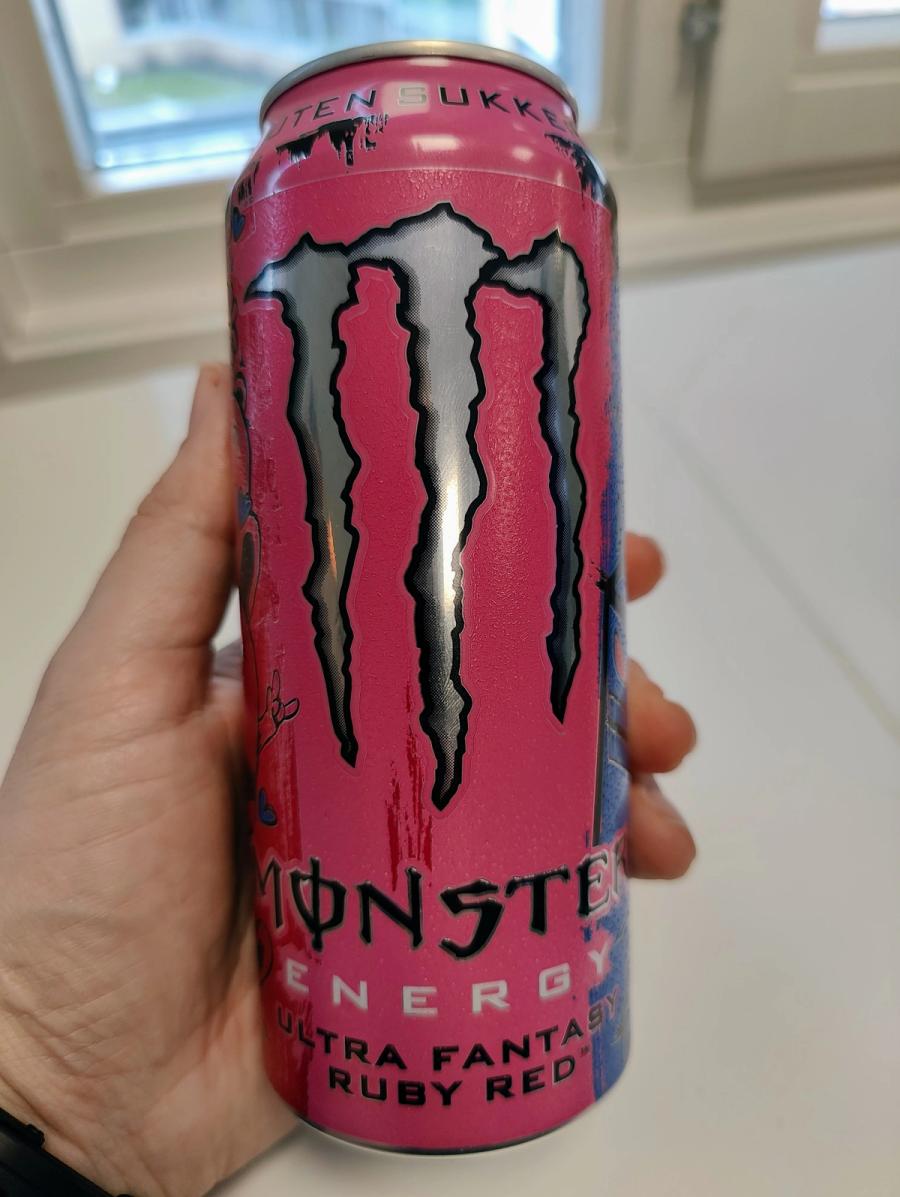 Monster Ultra Fantasy Ruby Red, hele boksen