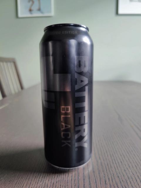 Battery Black - limited edition, hele boksen