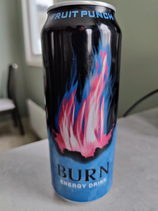 Burn Fruit punch, hele boksen