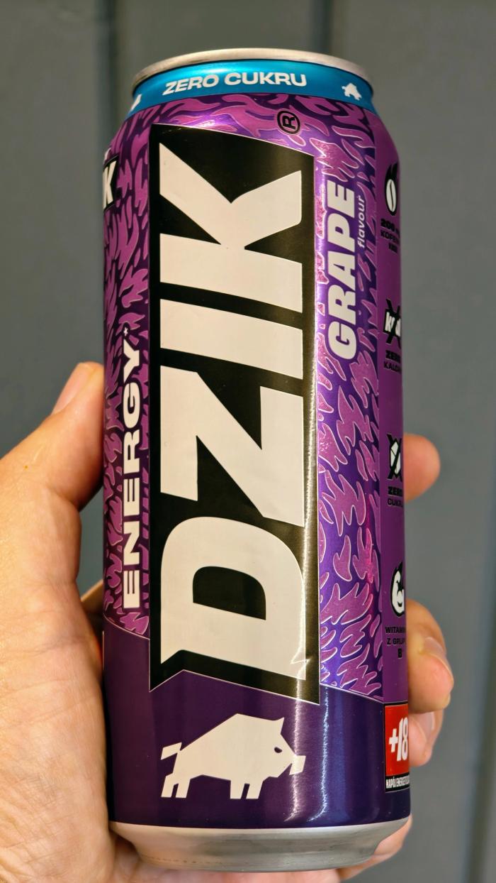 Dzik Grape, the full can