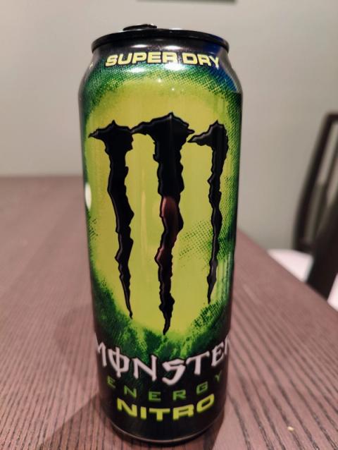 Monster Nitro - Super Dry, hele boksen
