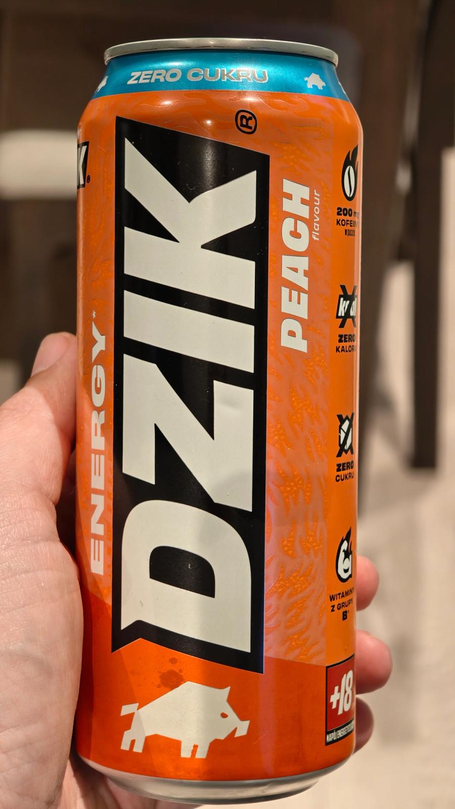 Dzik Peach, the full can