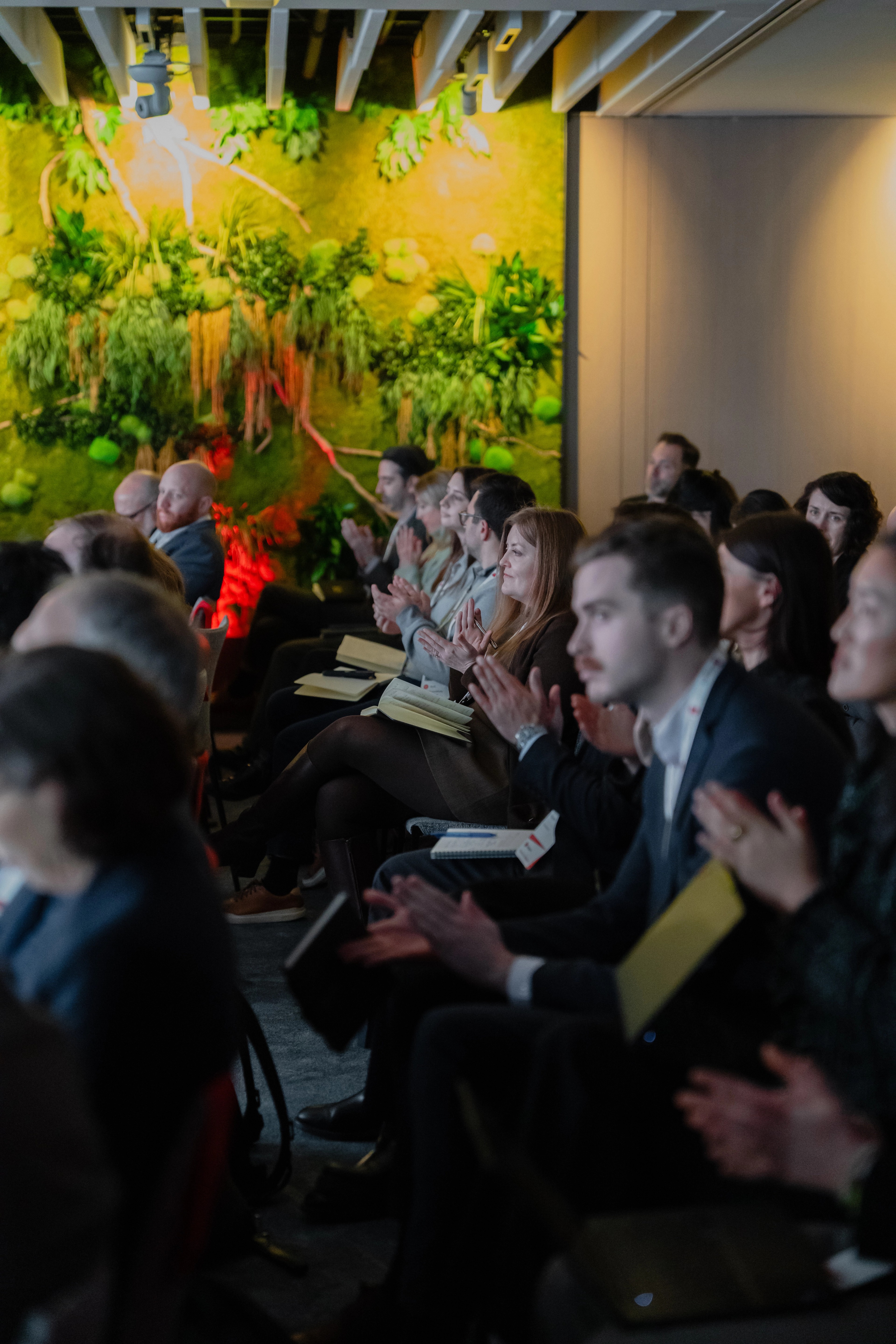 Diligent previews the proxy season