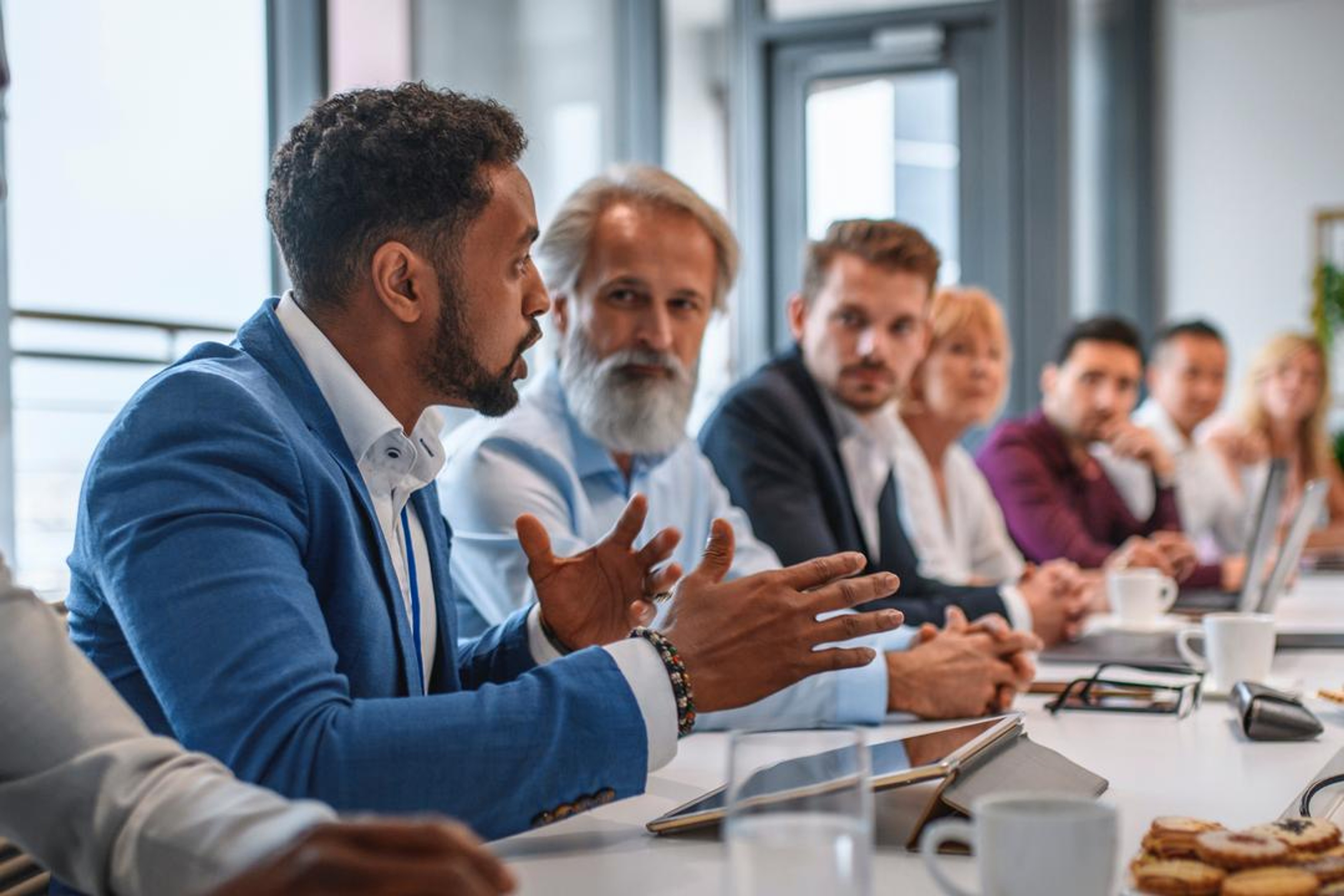 Guide to free meeting minutes software & when to go premium