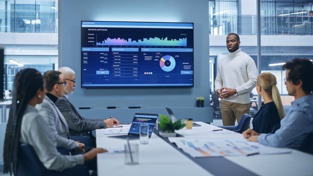 A risk manager having a presentation as part of corporate risk management