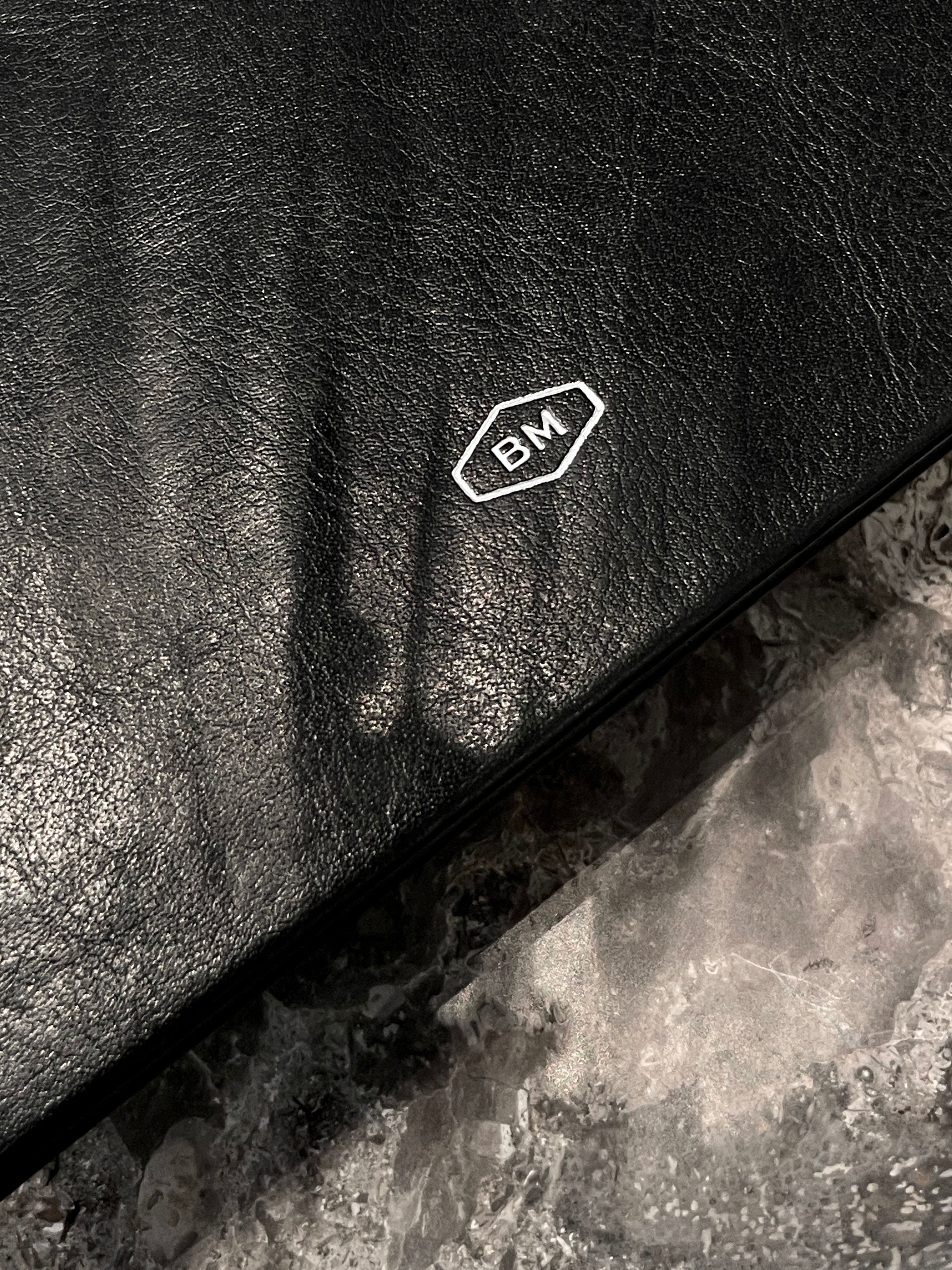 monogramme hôtel Bourgogne et Montana Paris 7e arrondissement | © Studio Cent-Huit 2025