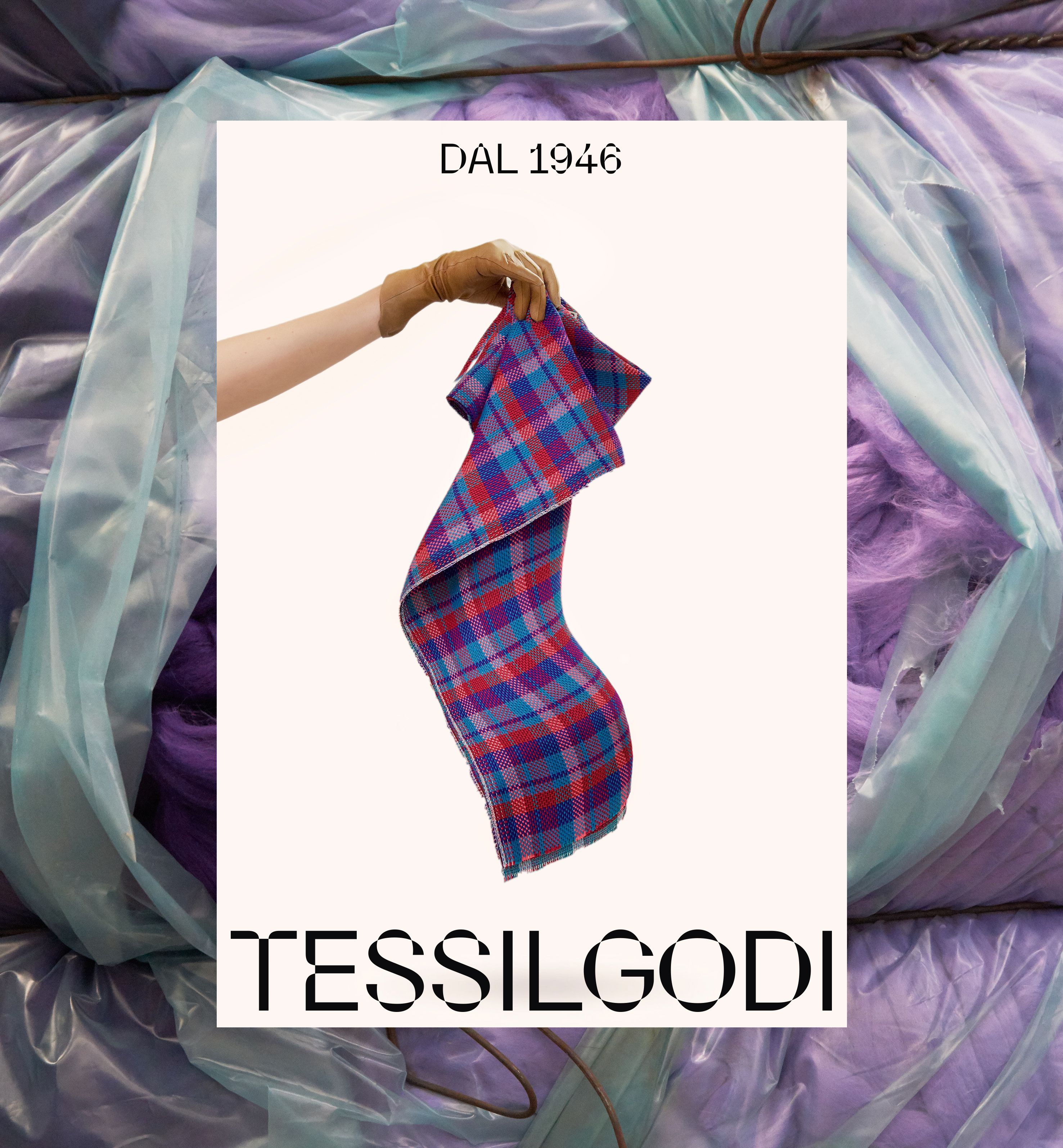 Logotype Tessilgodi avec photographie de tissus et tissus recyclés | © Studio Cent-Huit 2025