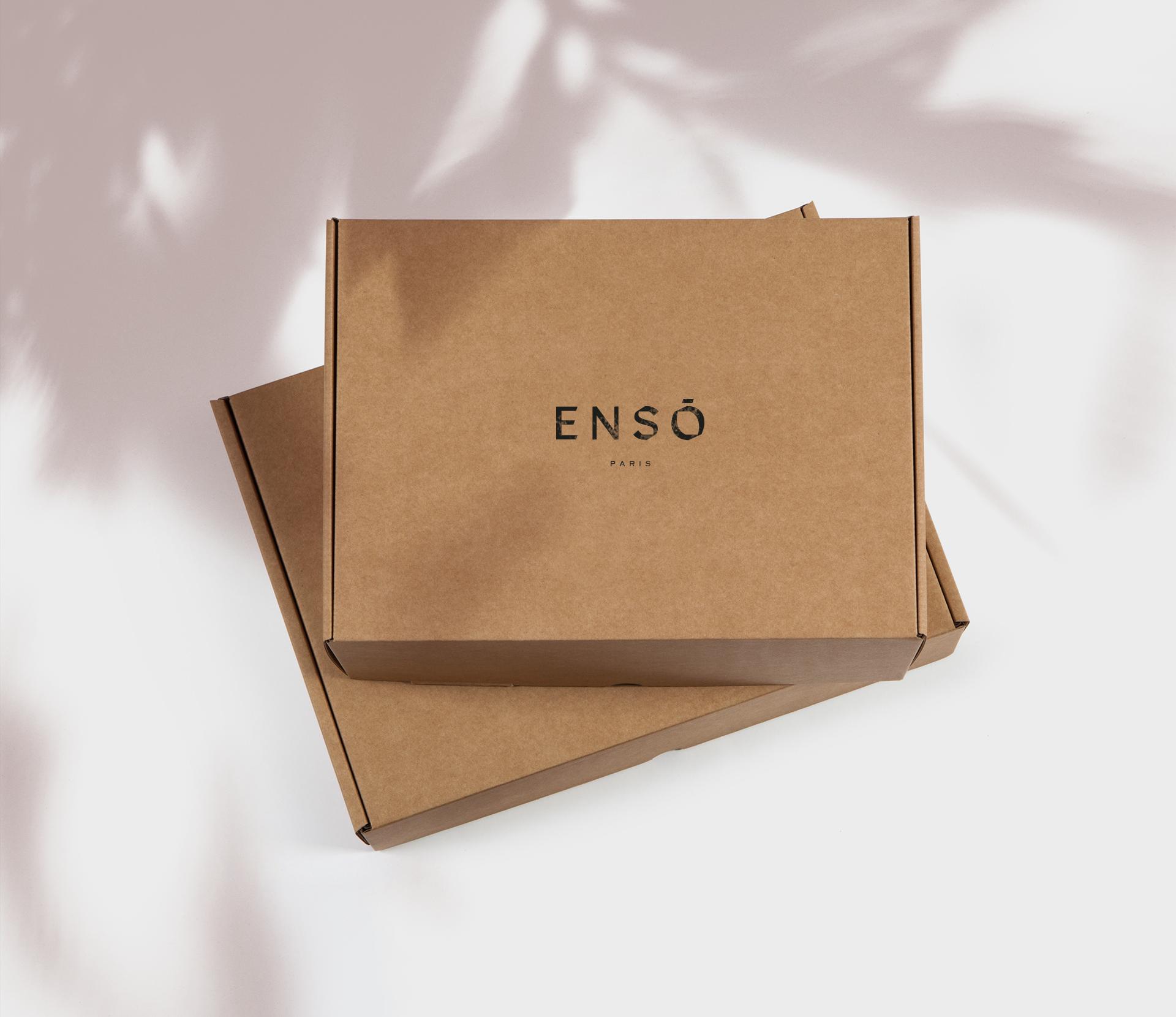 Boite en carton pour les produits Enso Unboxing | © Studio Cent-Huit 2025