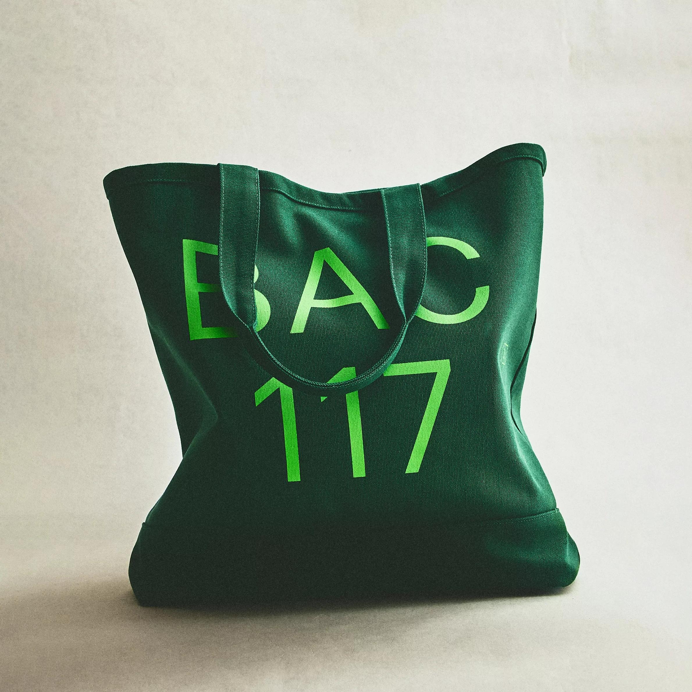 photo totebag vert BAC 117 pour Zara Home | © Studio Cent-Huit 2025