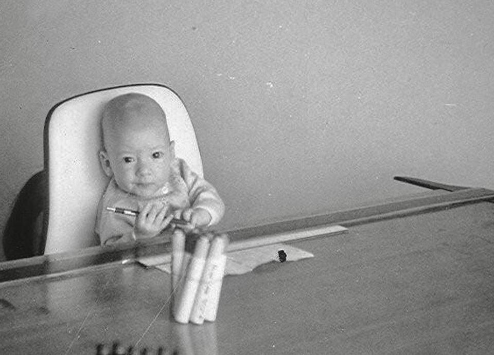 Jorge Cornish Álvarez, iniciando con la Arquitectura a su corta edad.