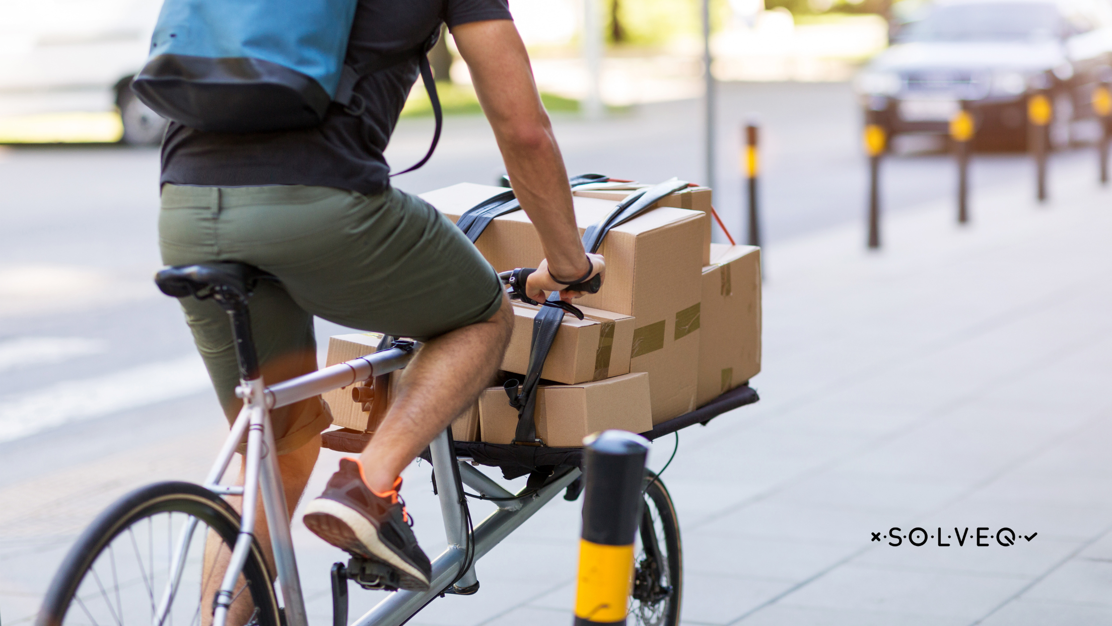 How does tracking software reduce the costs of the last-mile delivery process?