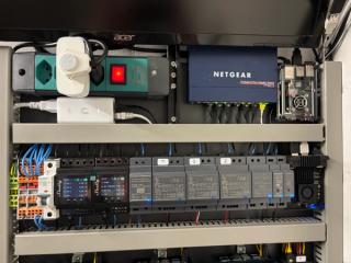 Upper part: Power and Pis