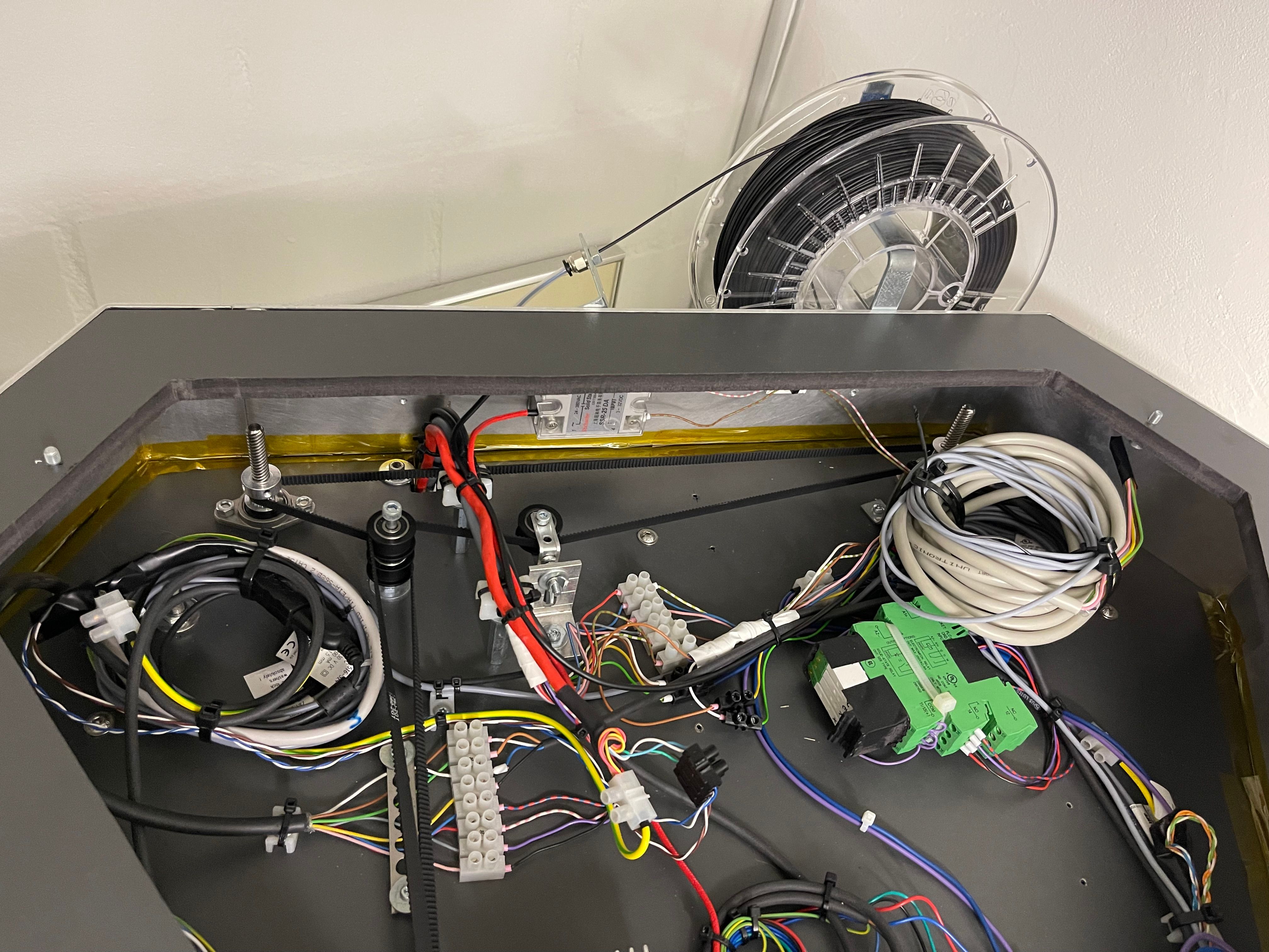 Custom dual drive system for extruder rail