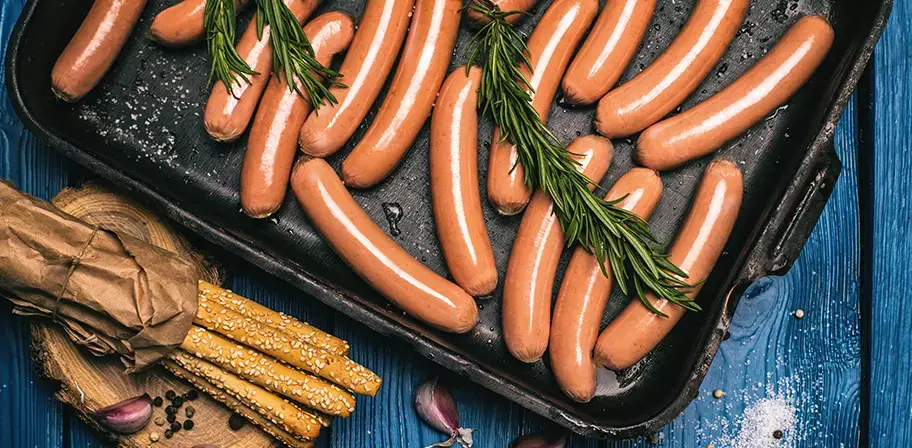 Easy Peel Polyamide Casings for Hot Dogs