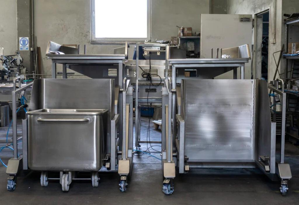 Pork cutting line