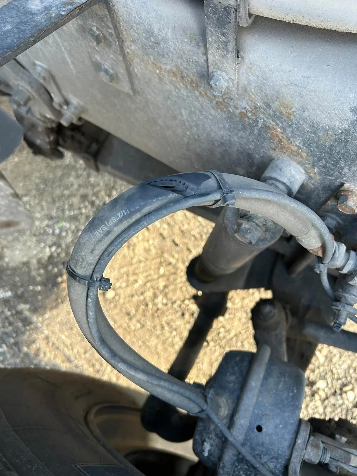 Truck air line service