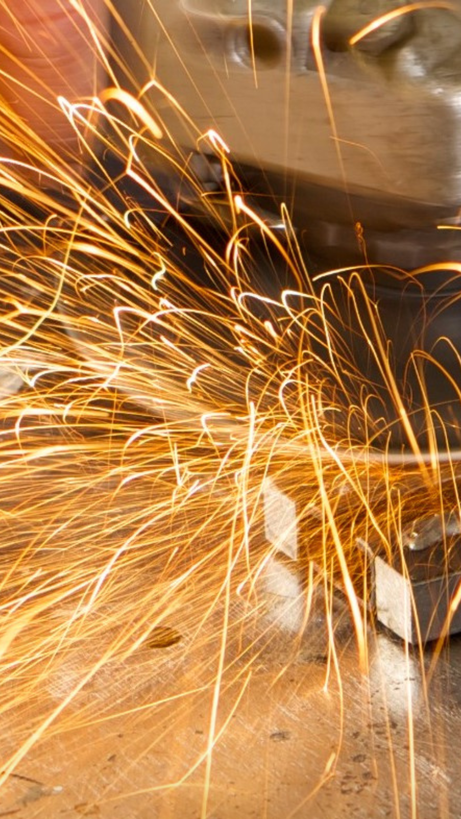 Nous sommes des passionnés et le métal est notre métier.