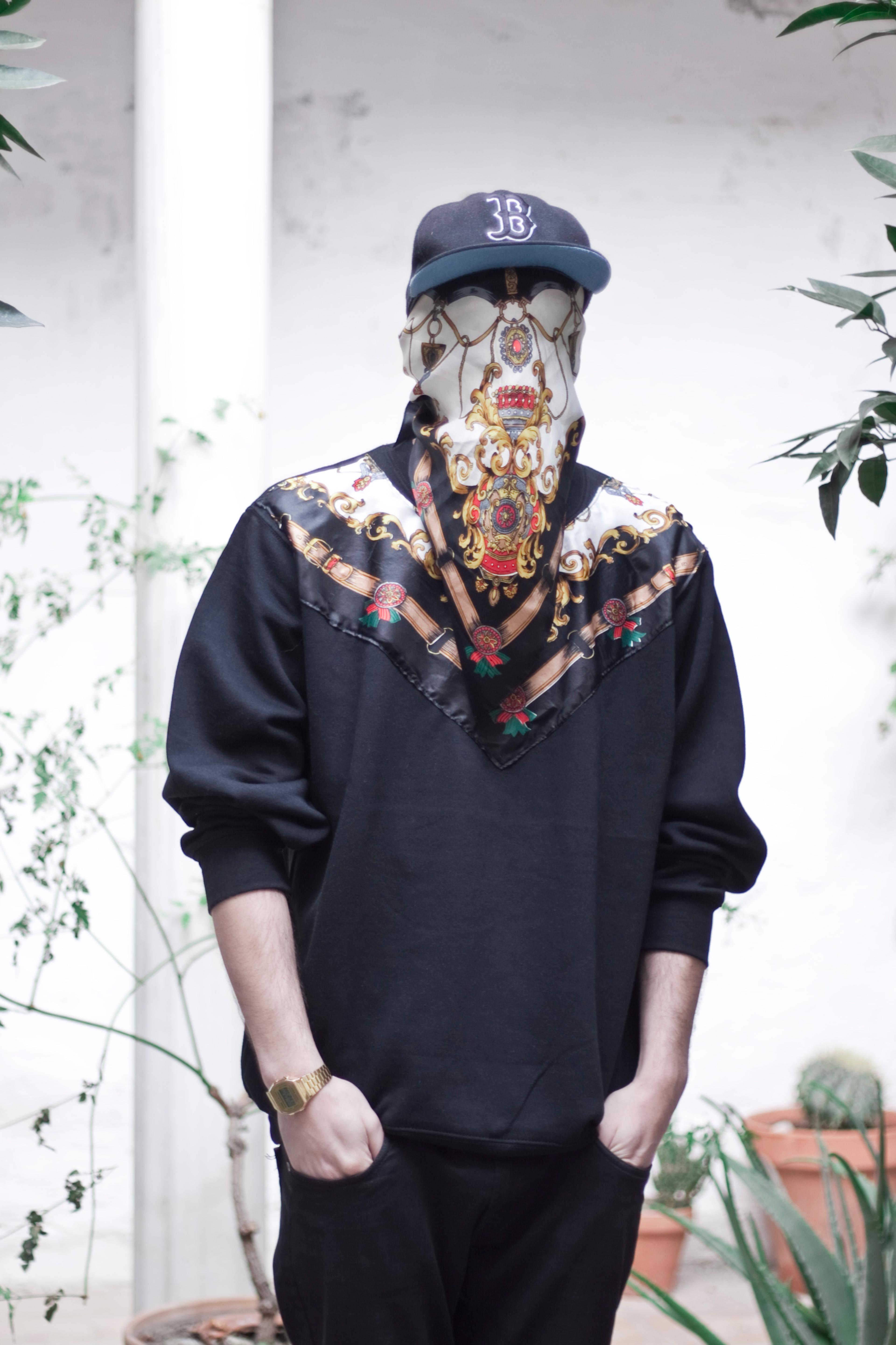 Selected Textiles — imagen 19