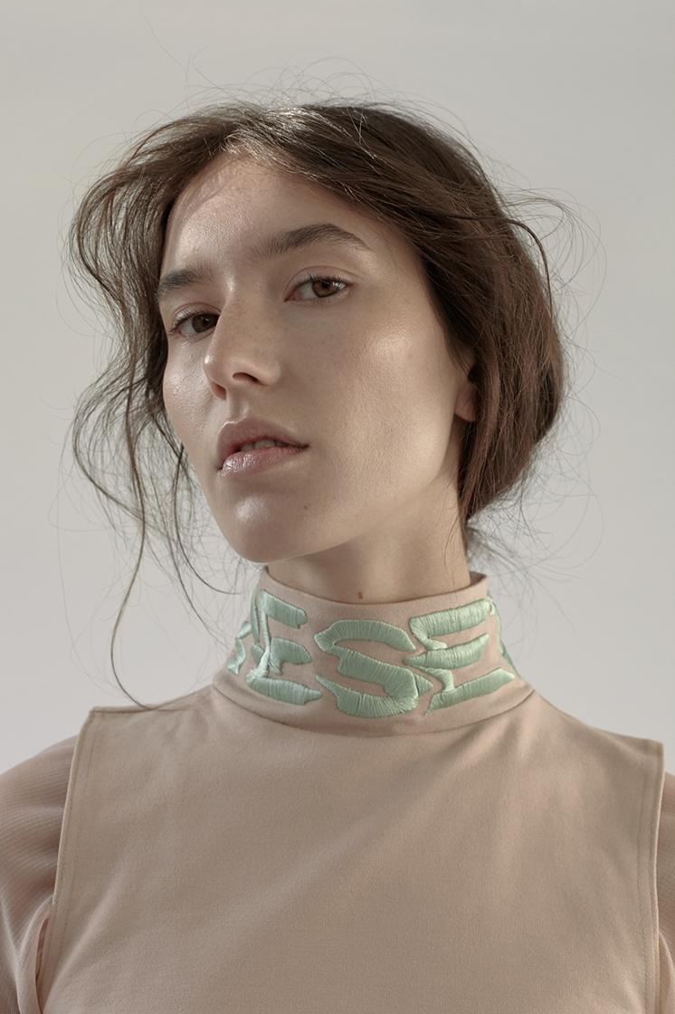 female model bust shot