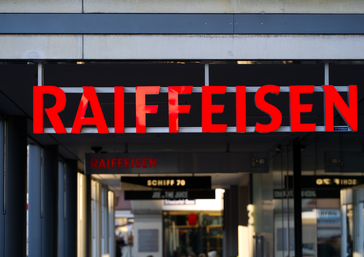 Back to Office: Raiffeisen-Chef Poerschke setzt auf Präsenz – aber warum?