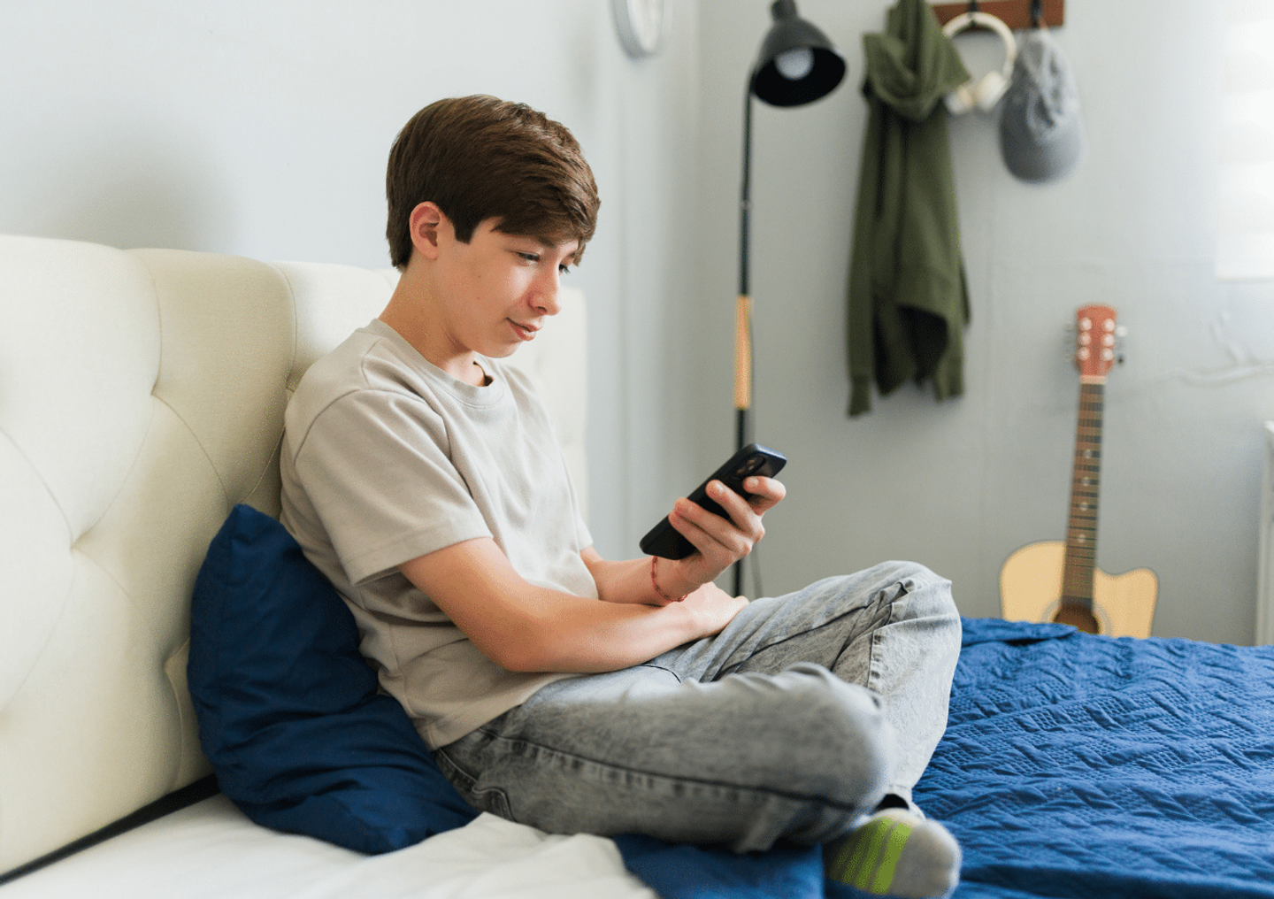 „Kaputt durch Klicks?“ – Jugendliche klagen gegen Social Media-Giganten