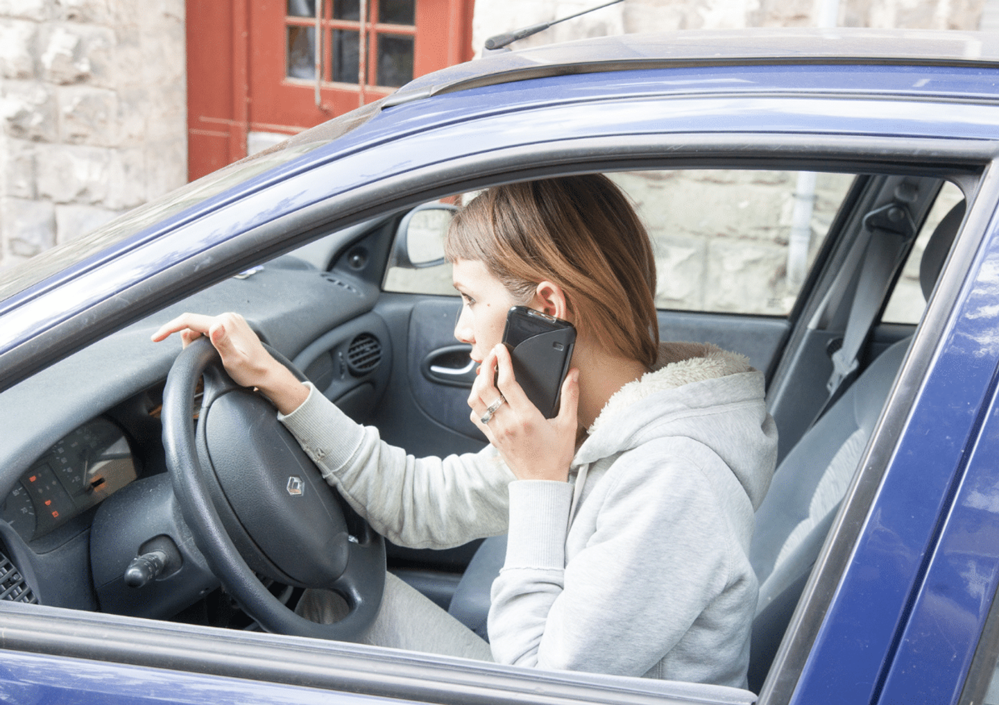 AI speed cameras to combat cell phone use? How drivers will soon be monitored