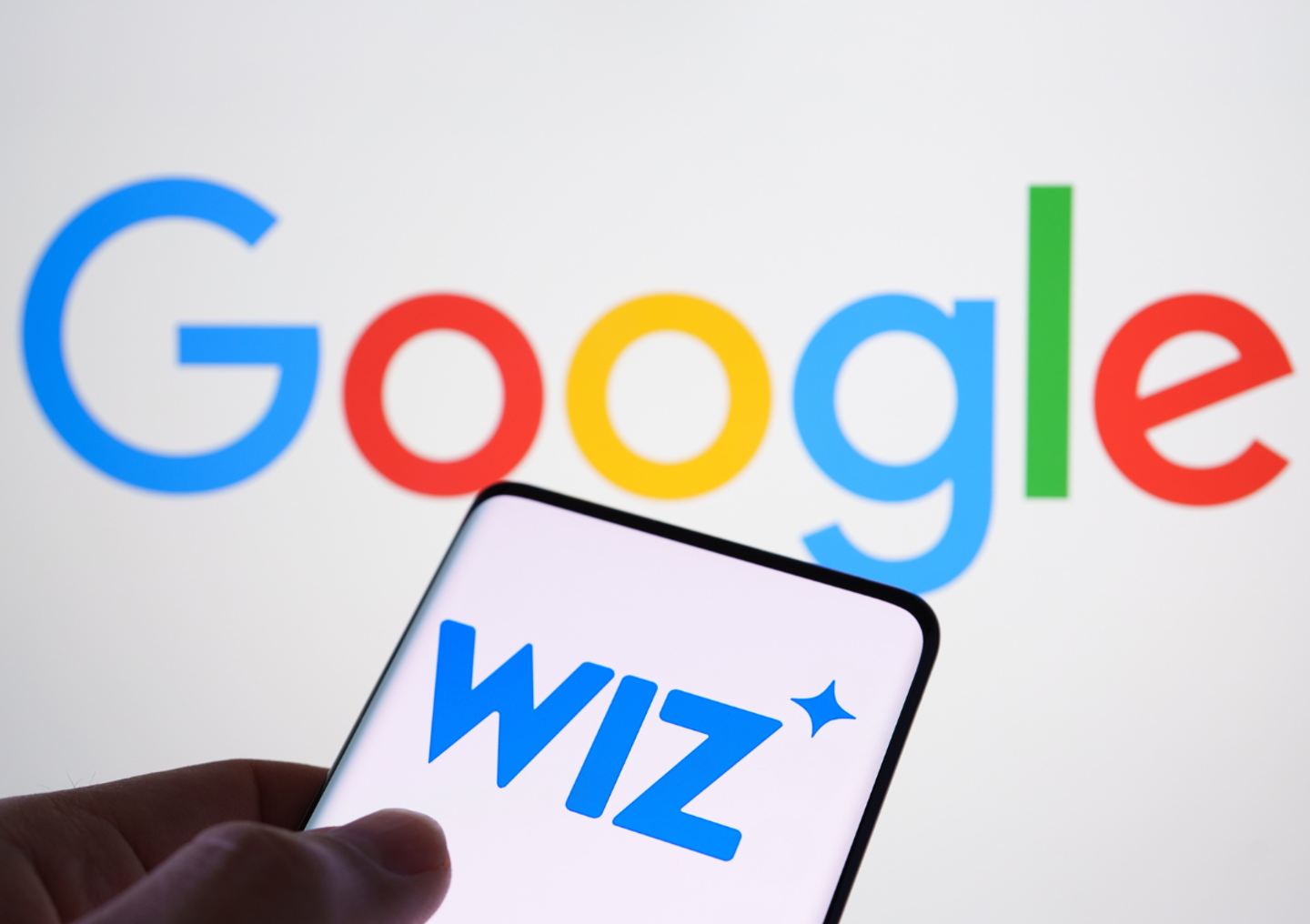Google is planning the largest takeover in the company's history: What does the 30 billion dollar offer mean for the security market?