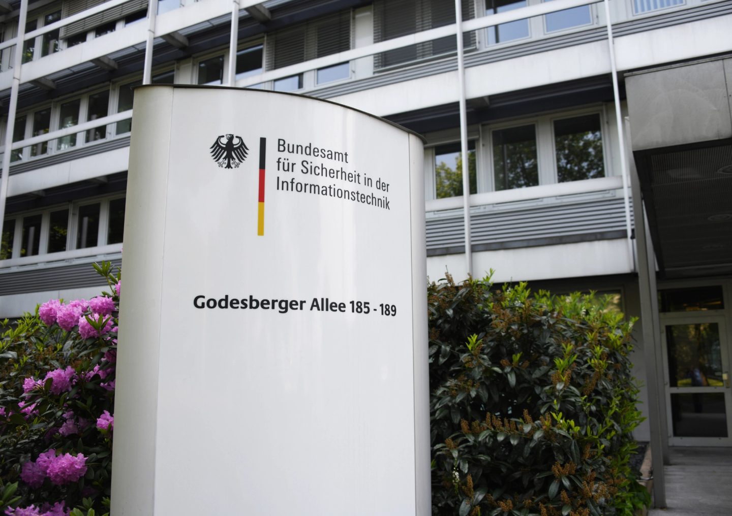 Digital Made in Germany? Why we are still dependent on IT & AI
