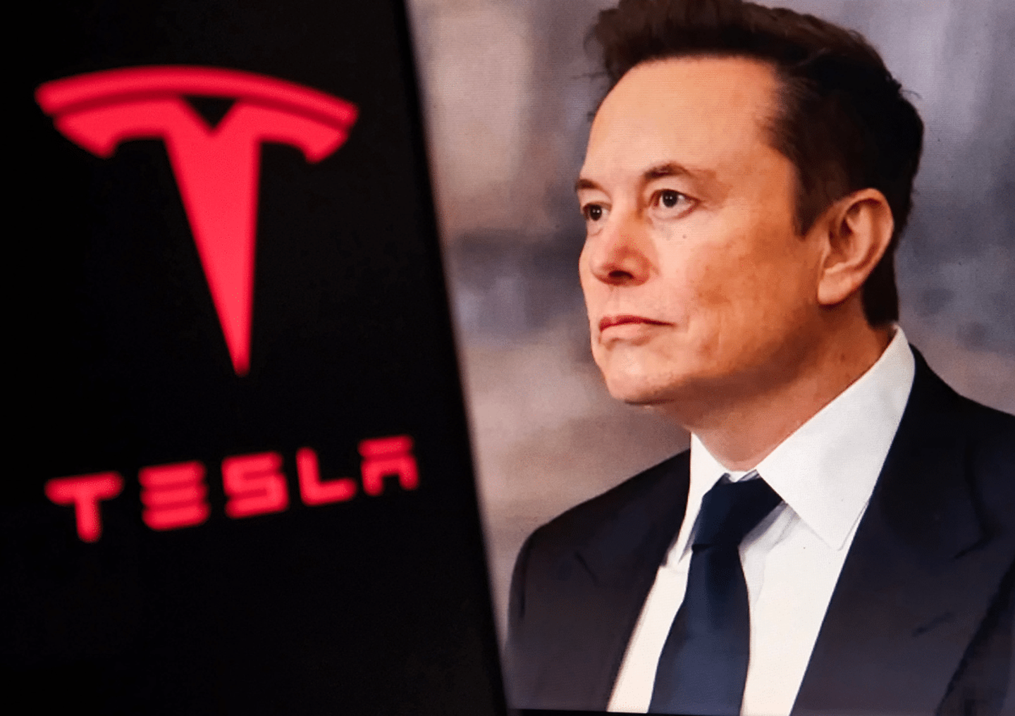 Tesla bans ChatGPT - and relies on its own AI