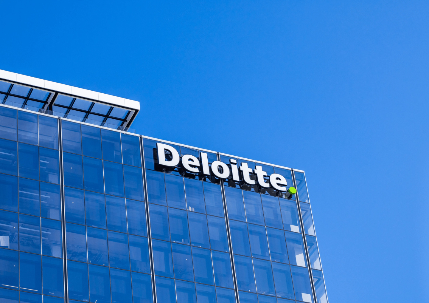 440,000 dollars for copy-paste from AI? Deloitte has to pay back money to Australia!