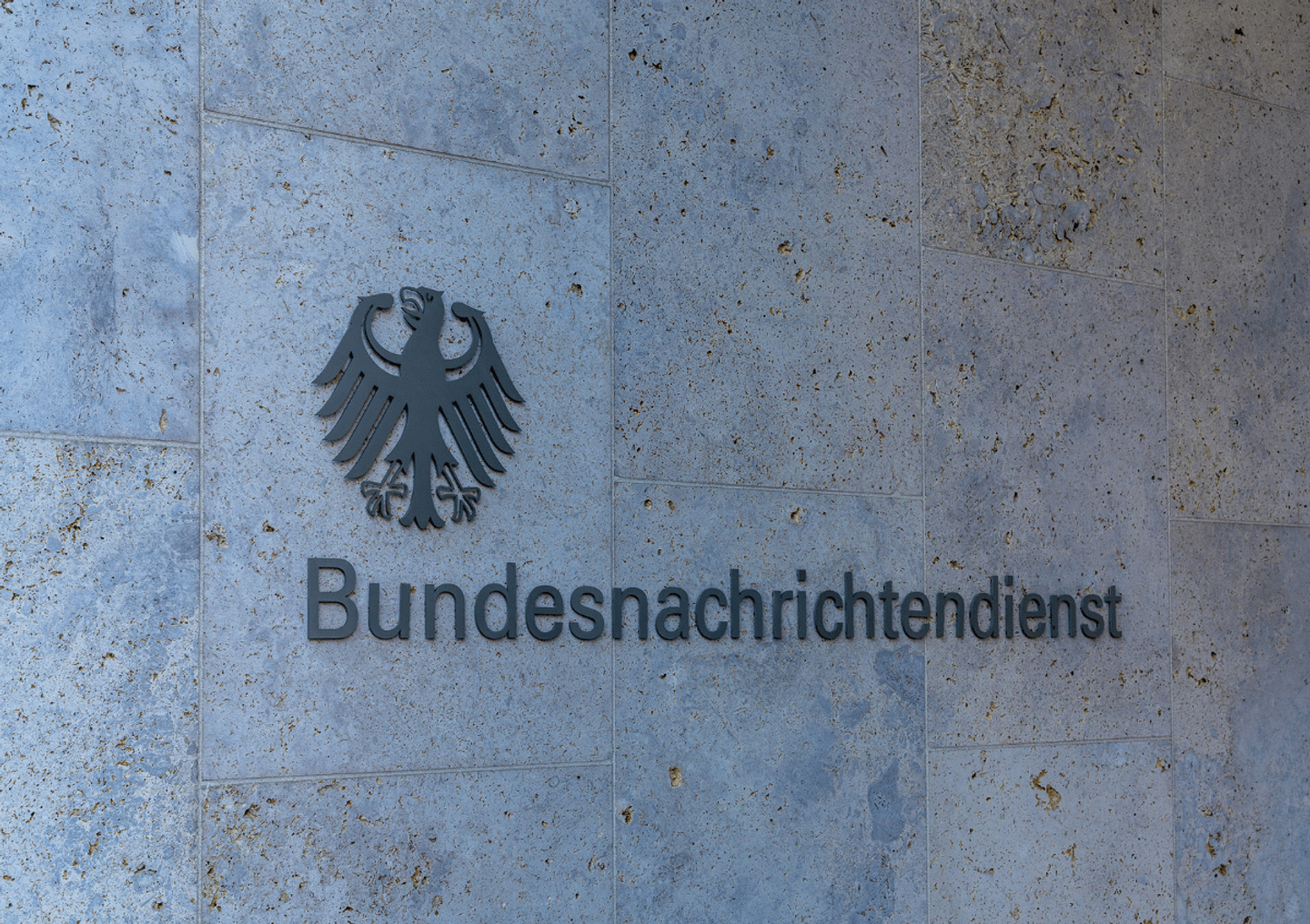 Court puts brakes on data protection supervision: BND evades judicial control