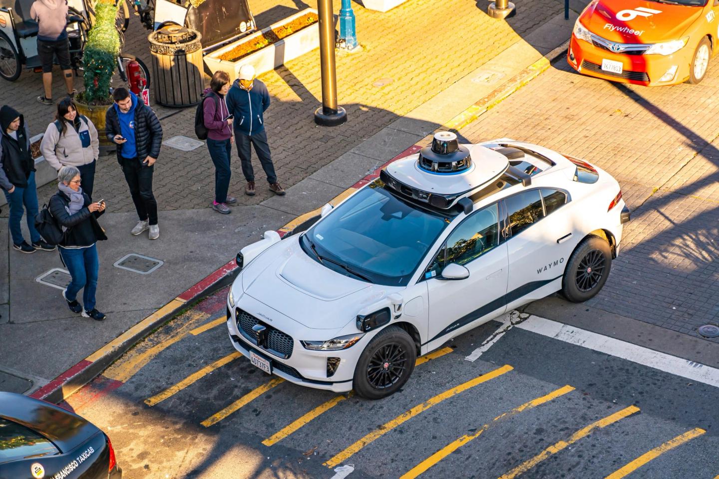 "Autonomous honking concerts": Why Waymo's robotaxis are causing sleepless nights in San Francisco