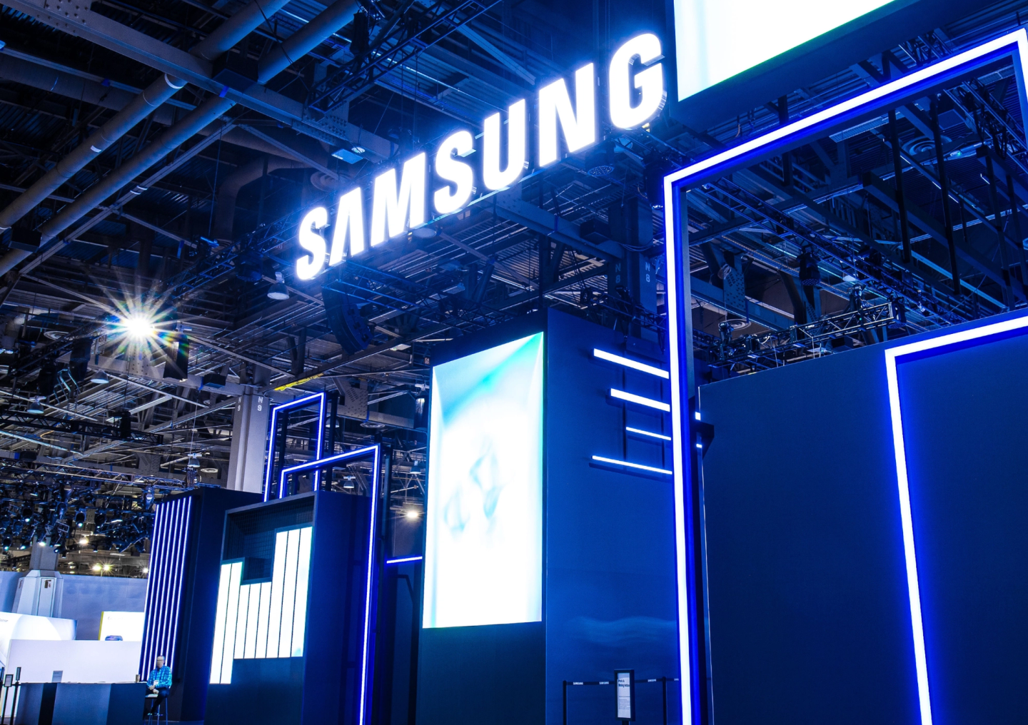 Samsung hacked - and nobody noticed: 270,000 customer data on a silver platter