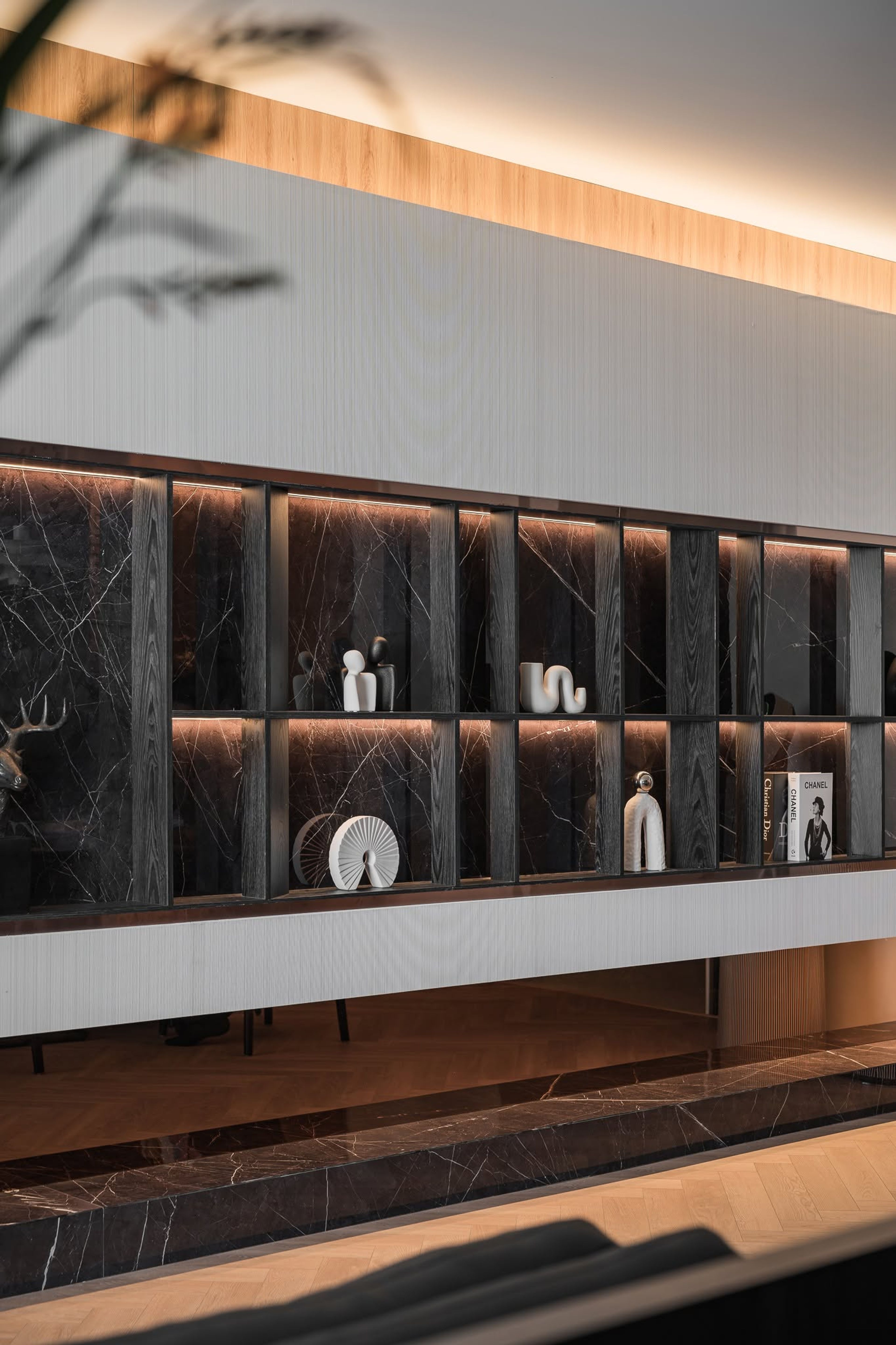 Ha Long Apartment