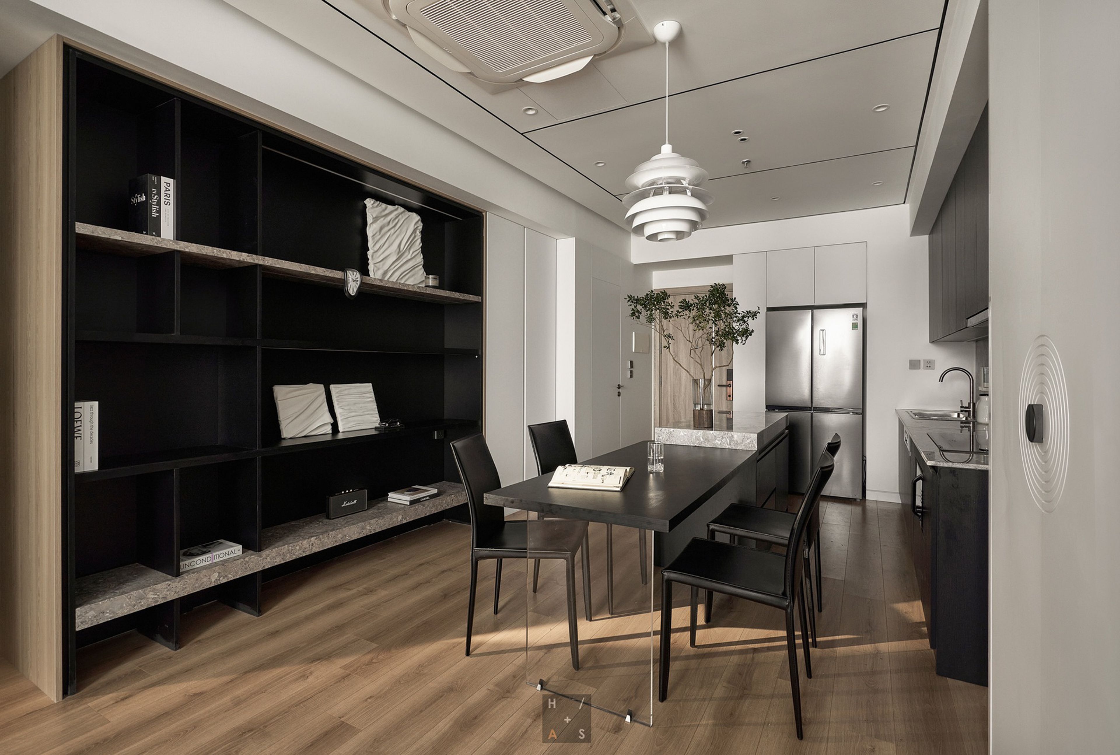 1702 Apartment
