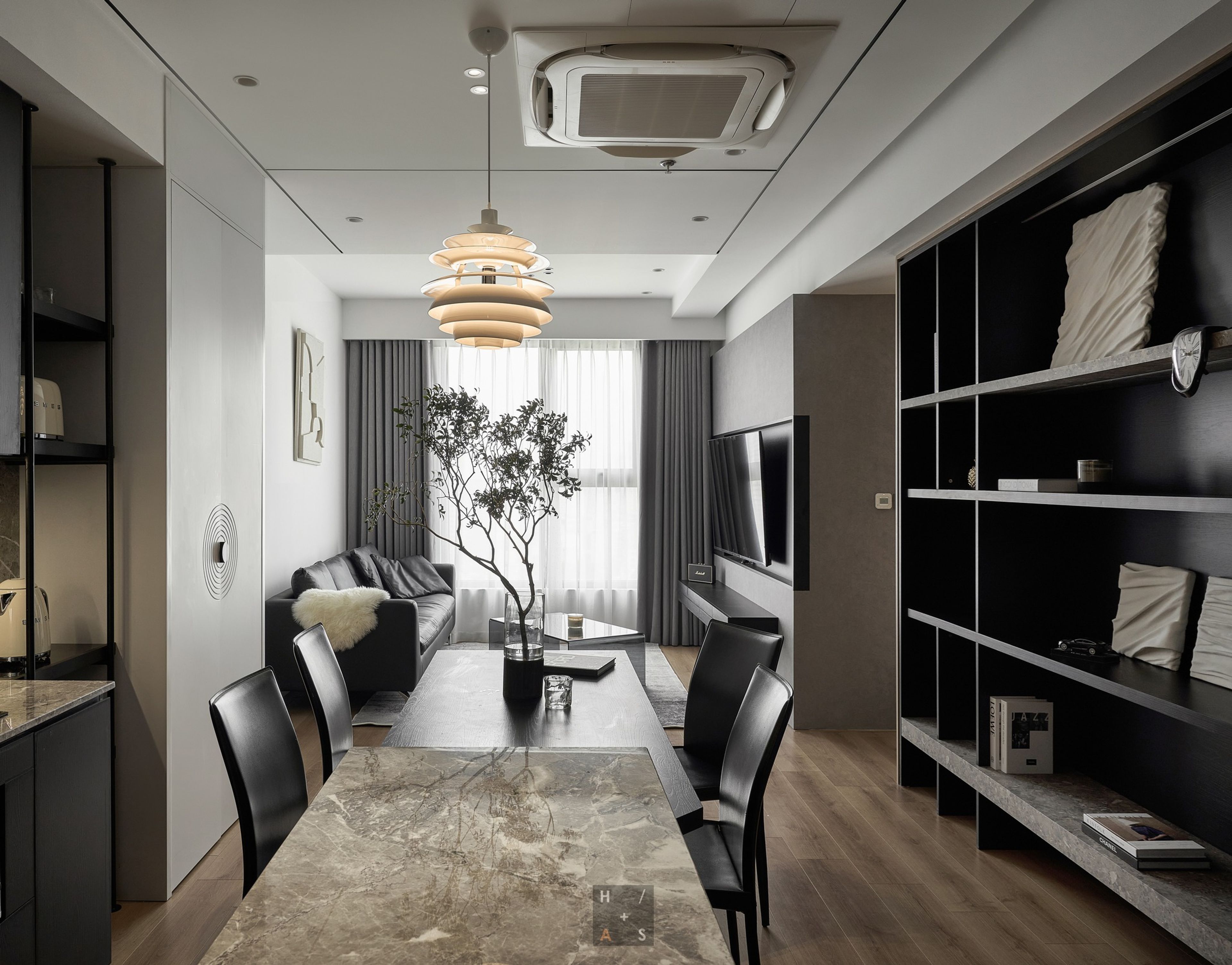 1702 Apartment