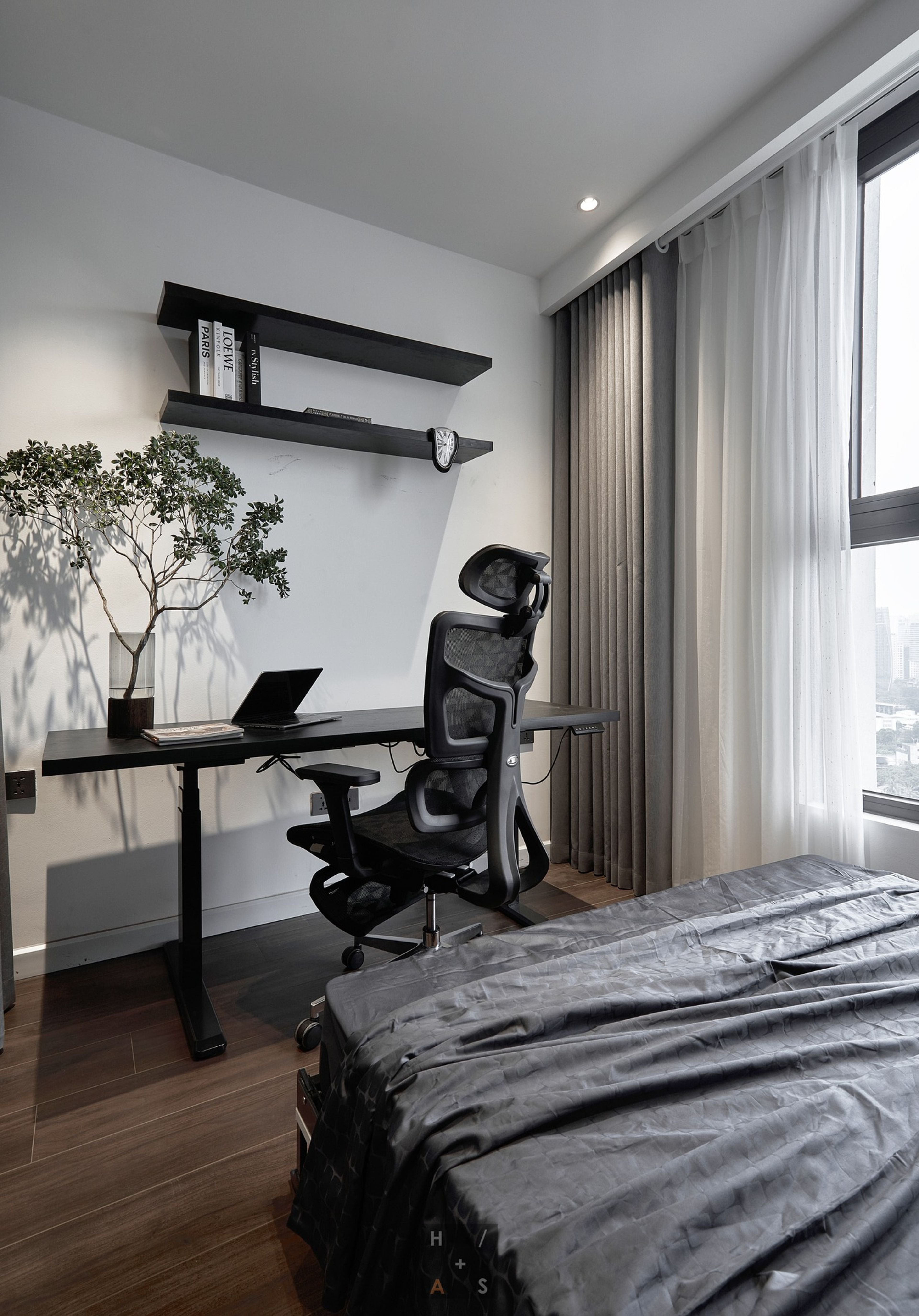 2002 Apartment