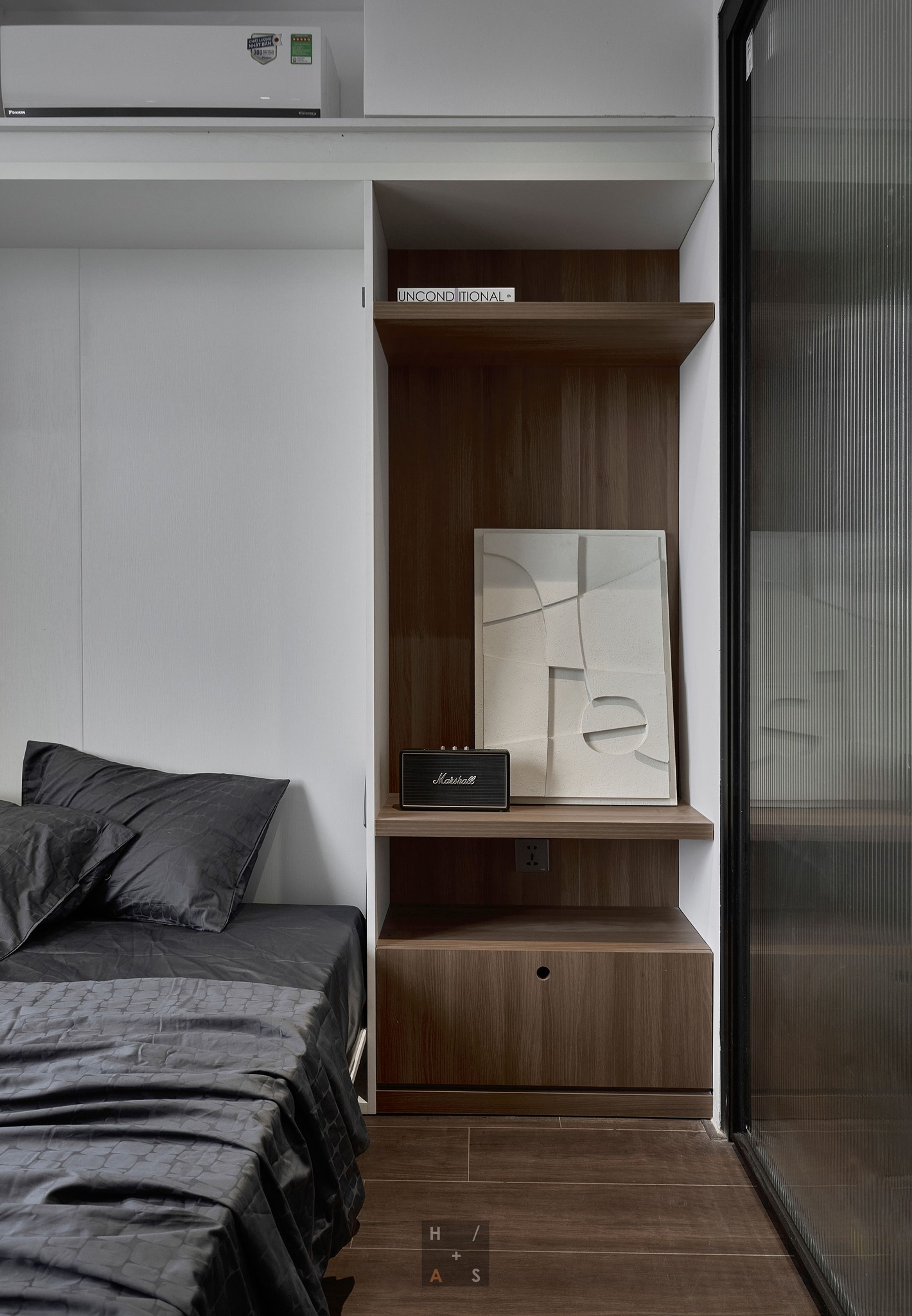 2002 Apartment