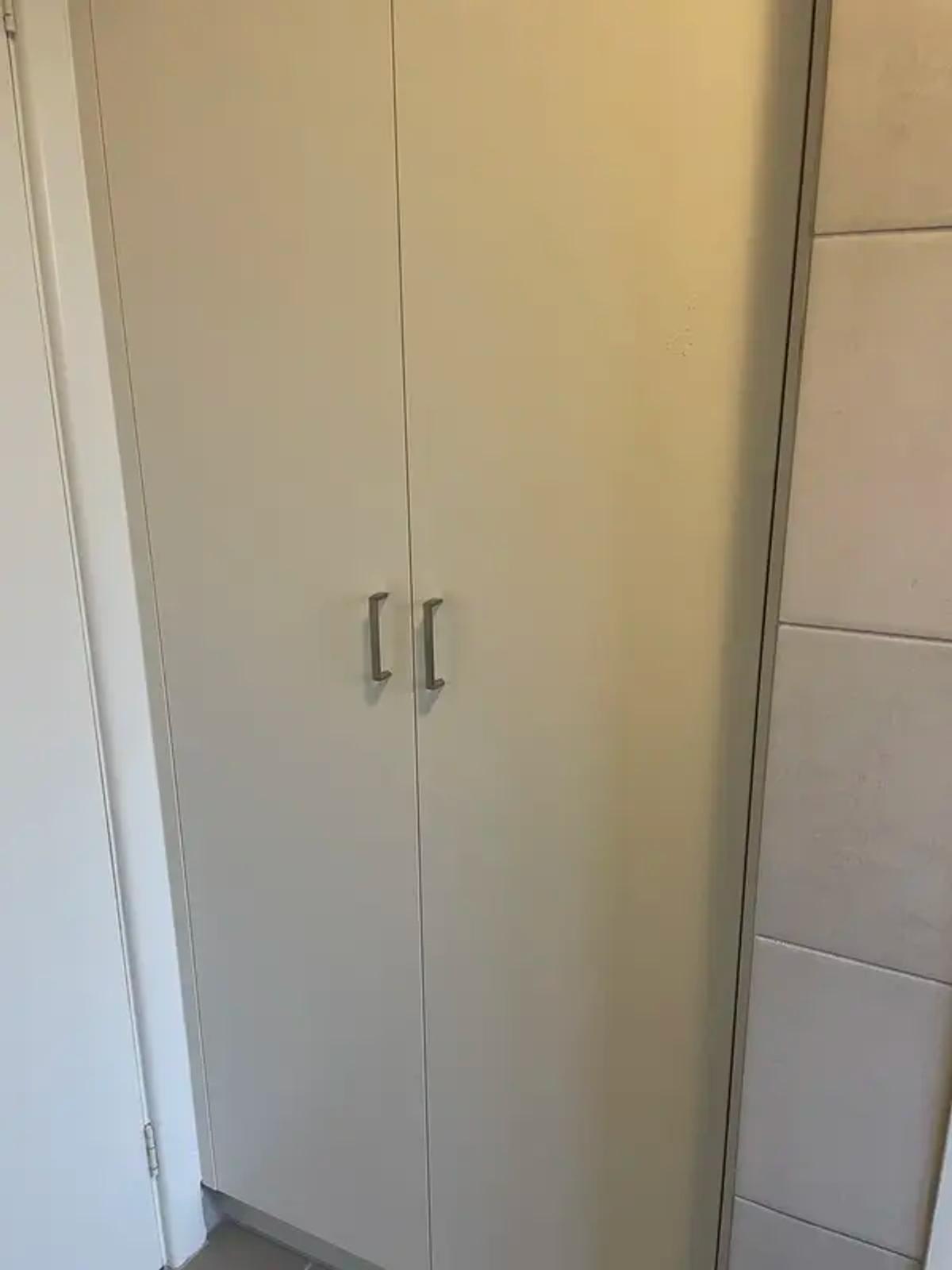 Bathroom cupboard