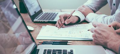Google Ads in 2025: Why Manual Bidding Is Costing You Clients