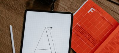 Ad Copy That Stops the Scroll: What's Working Right Now (and What Isn't)