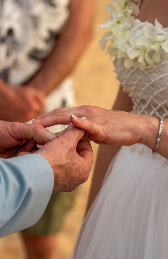 Embrace of Aloha Kauaʻi Wedding on the Beach