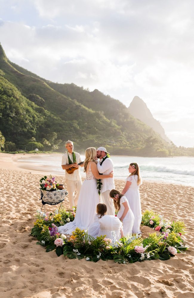 Embrace of Aloha Kauaʻi Wedding on the Beach