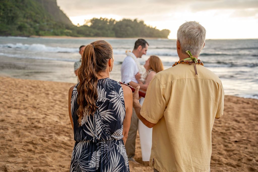 Embrace of Aloha - Kauaʻi Wedding