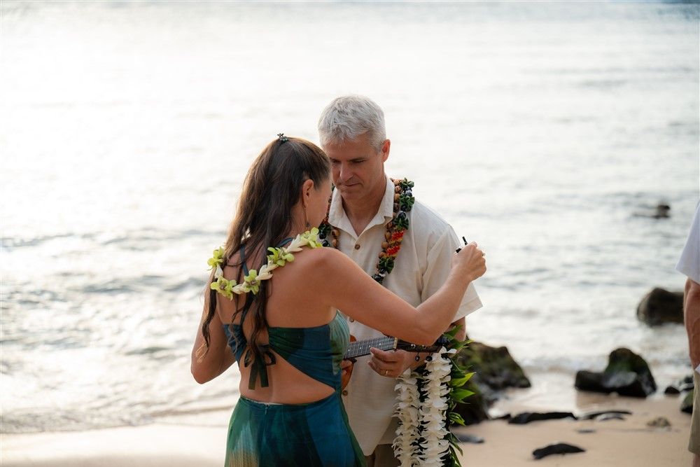 Embrace of Aloha - Kauaʻi Wedding