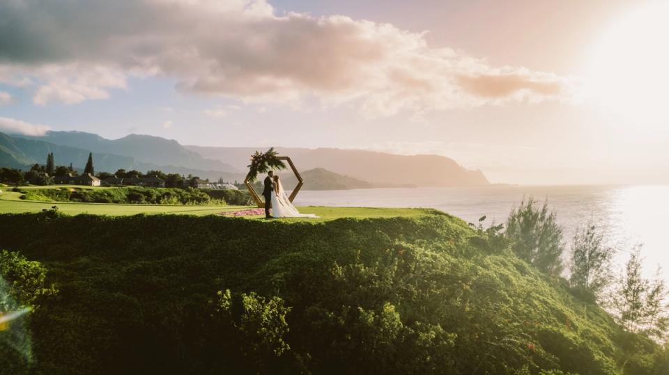 Makai Golf Course Ocean Bluff wedding location